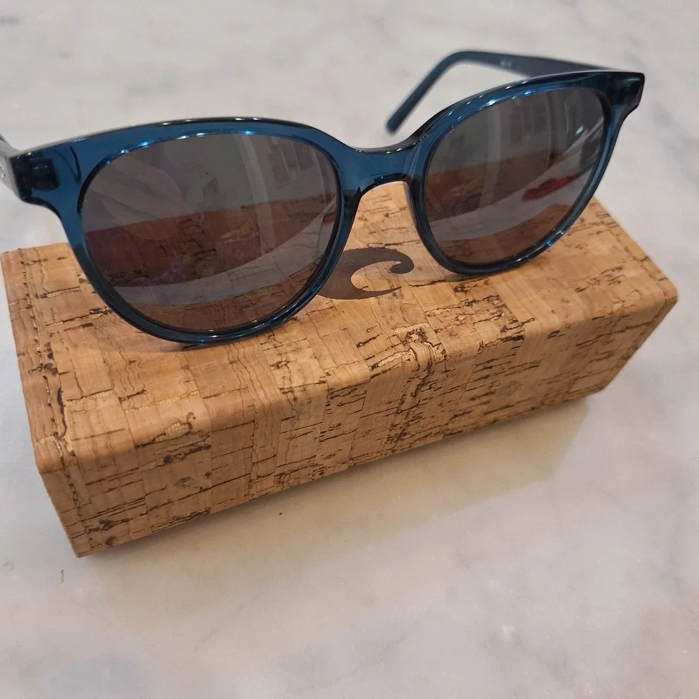 Costa Isla Sunglasses Womens OS Shiny Deep Teal Gray 580 Lens Polarized Beach